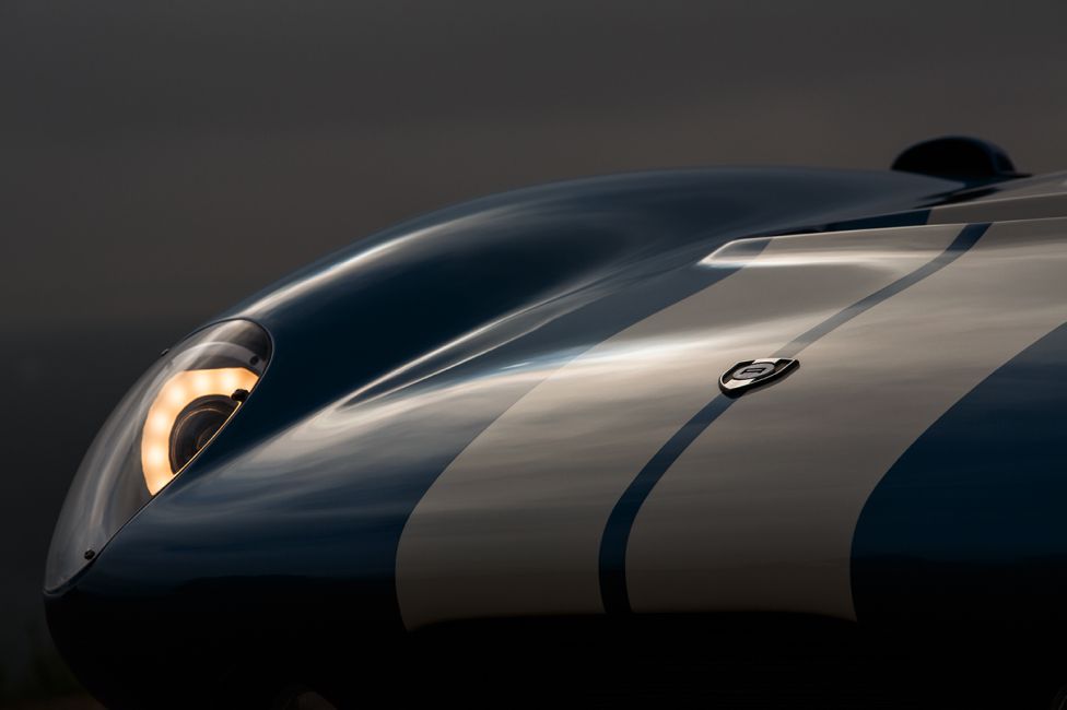 Renovo Coupé