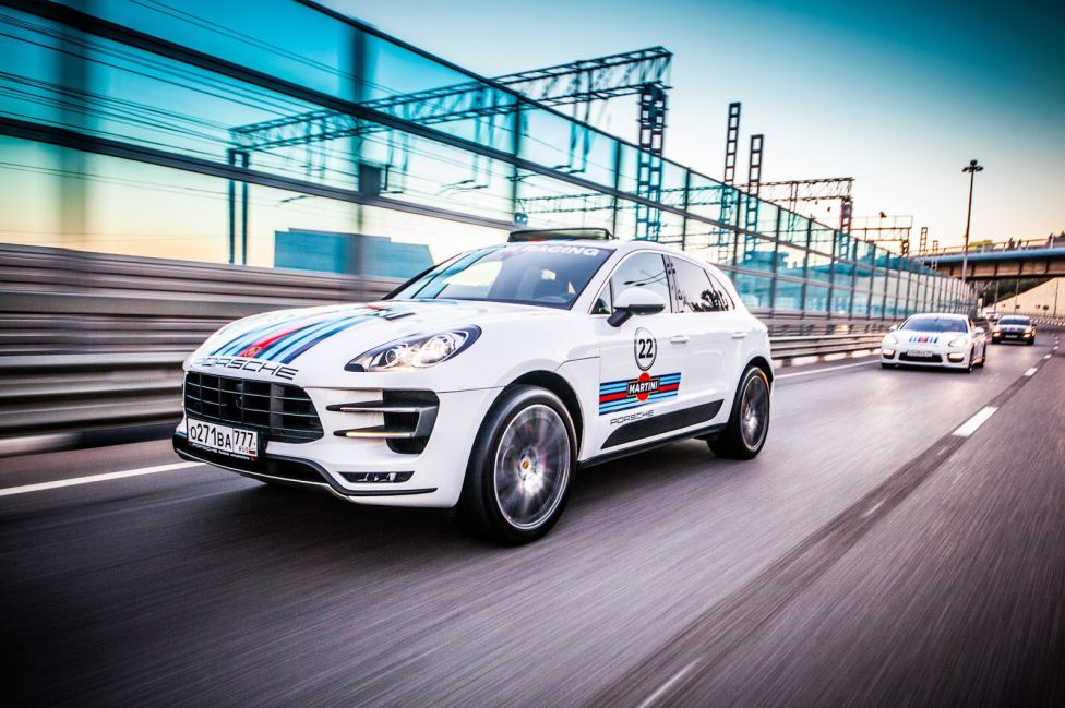 Porsche Martini