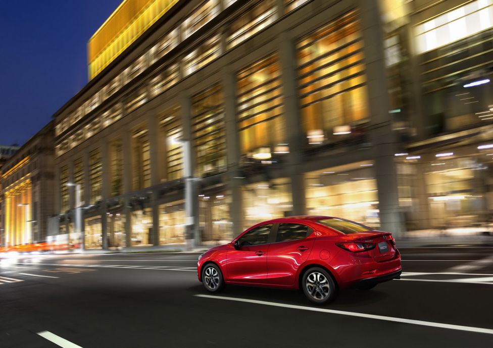 Mazda2 sedán