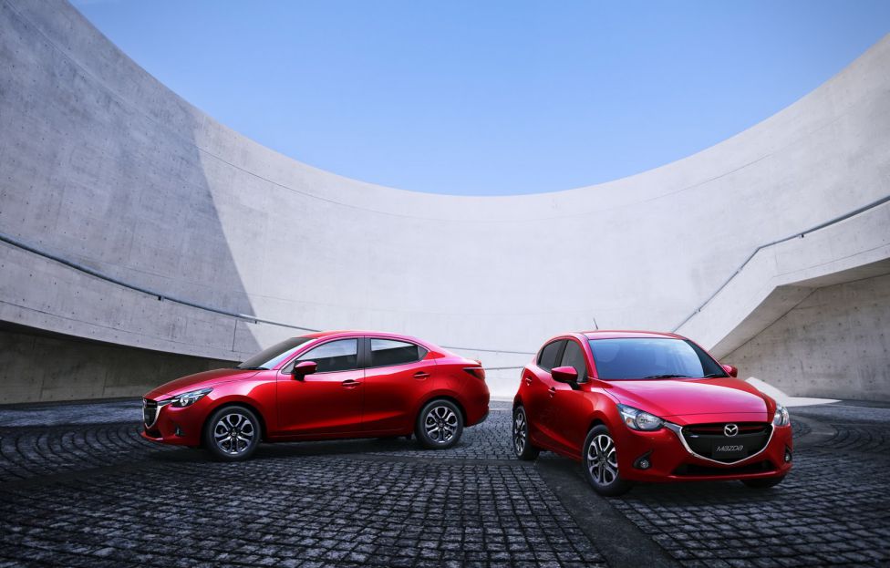 Mazda2 sedán