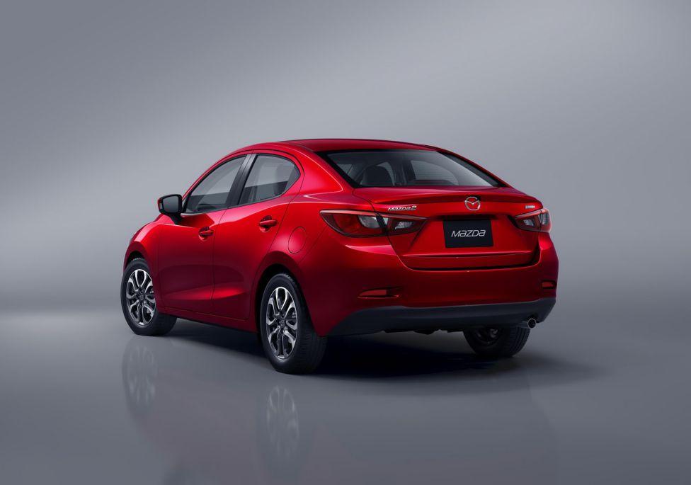 Mazda2 sedán