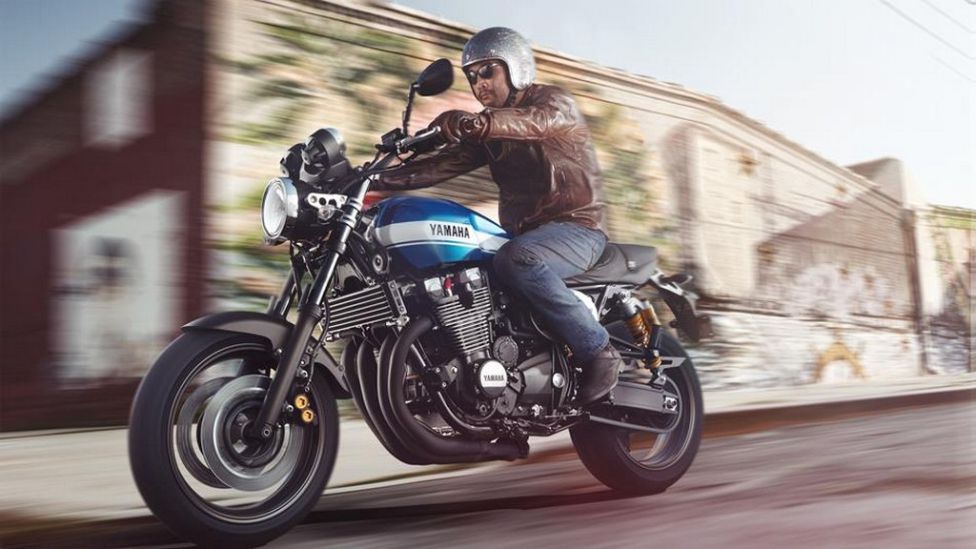 La Yamaha XJR 1300 se renueva