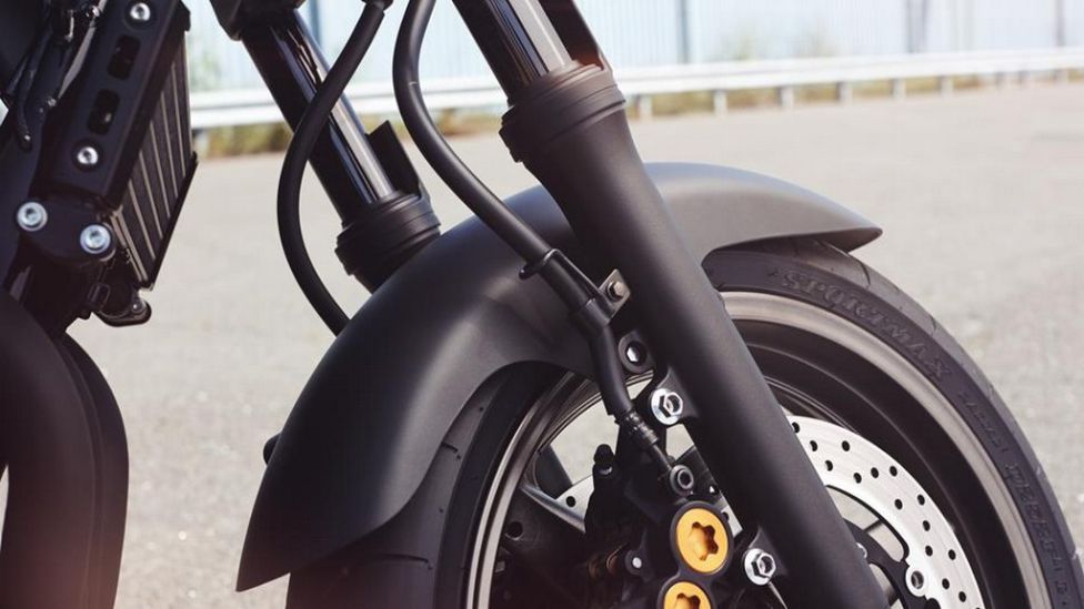 La Yamaha XJR 1300 se renueva
