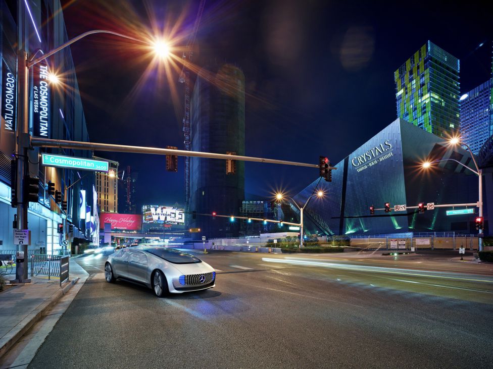 F 015 Luxury in motion