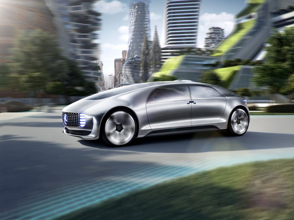 F 015 Luxury in motion