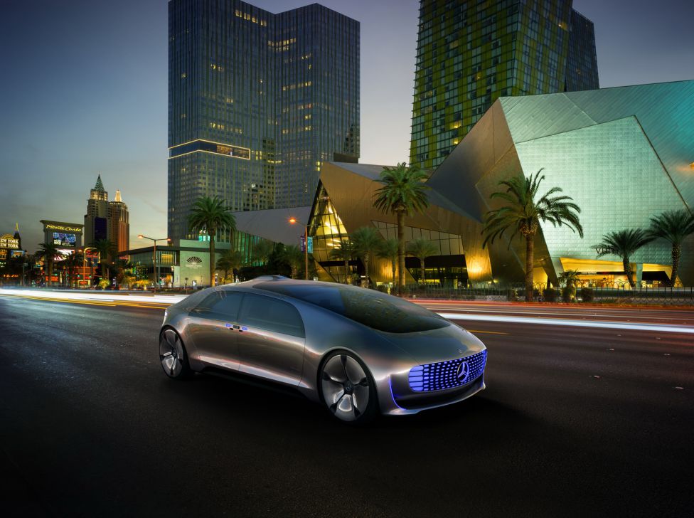 F 015 Luxury in motion