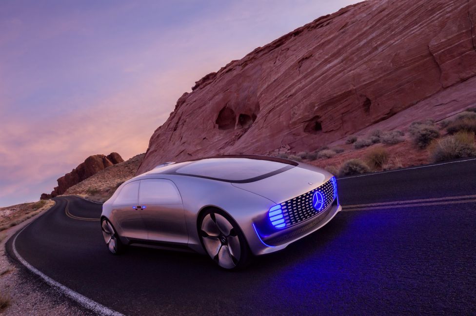 F 015 Luxury in motion