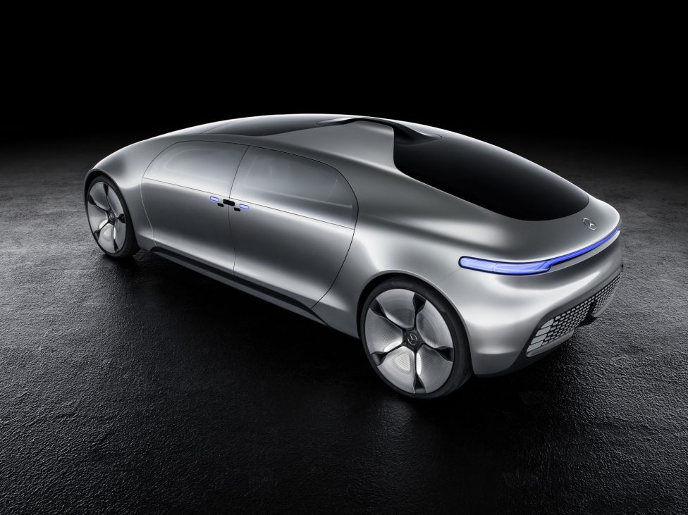 F 015 Luxury in motion