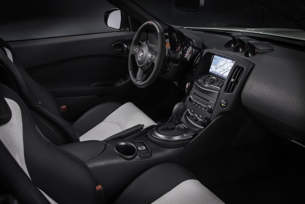 Nissan 370Z Nismo Roadster