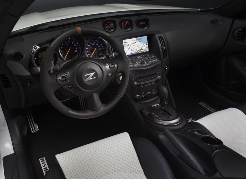 Nissan 370Z Nismo Roadster