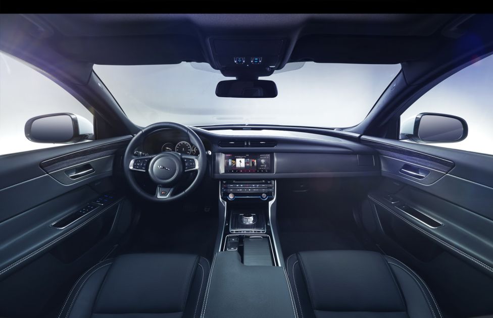 Jaguar XF 2015