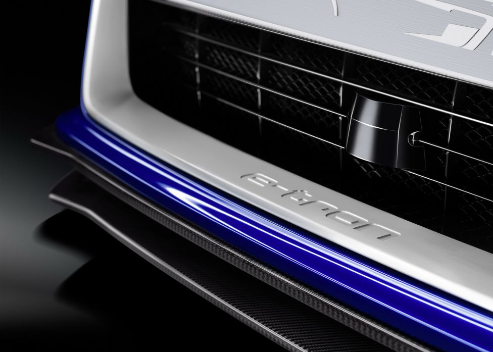 R8 E-Tron Piloted Driving Study