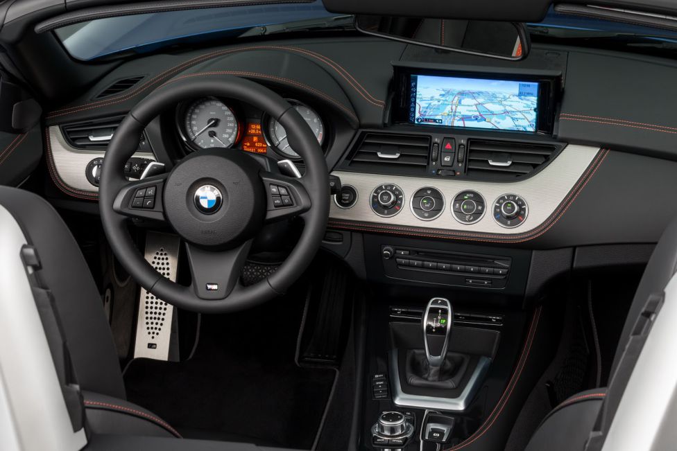 El Z4 se viste de Azul Estoril