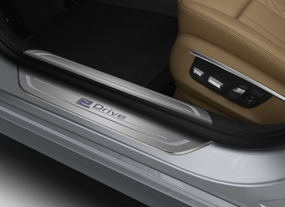 BMW 740e