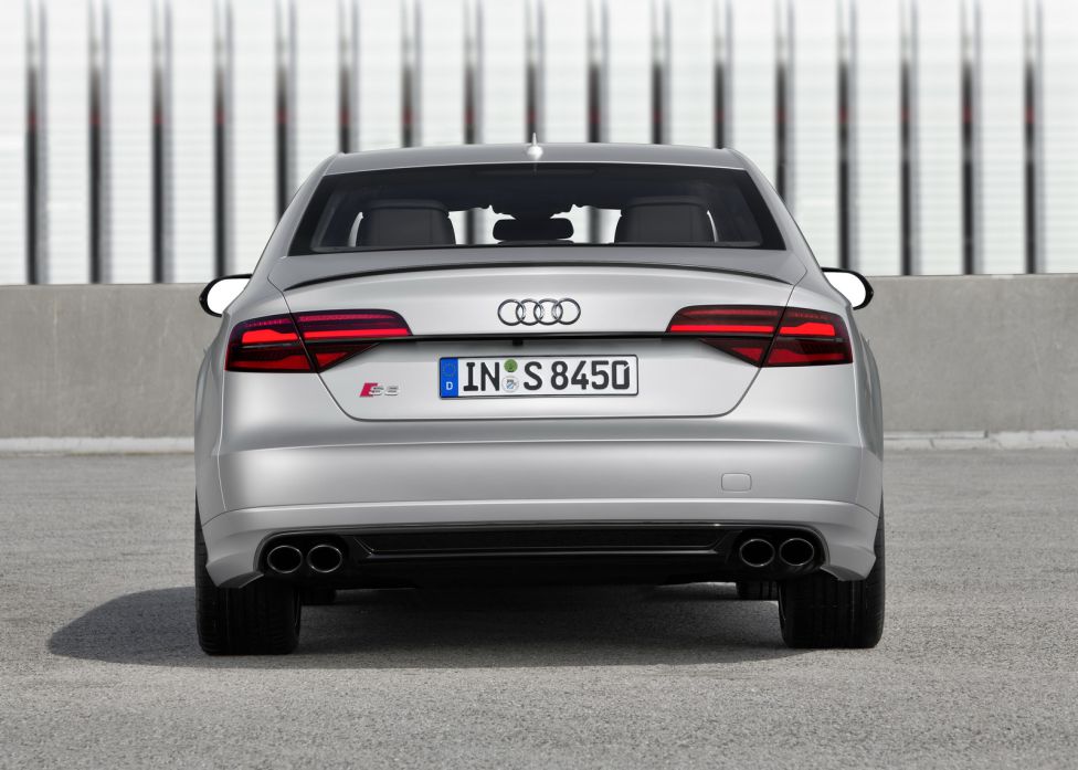Audi S8 Plus