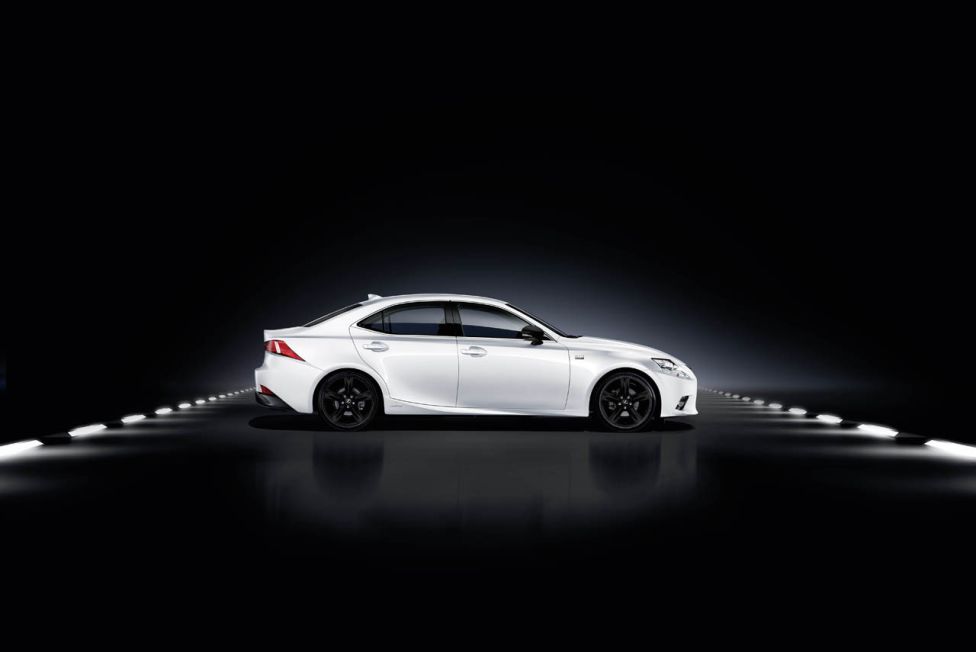 IS 300h Sport Edition