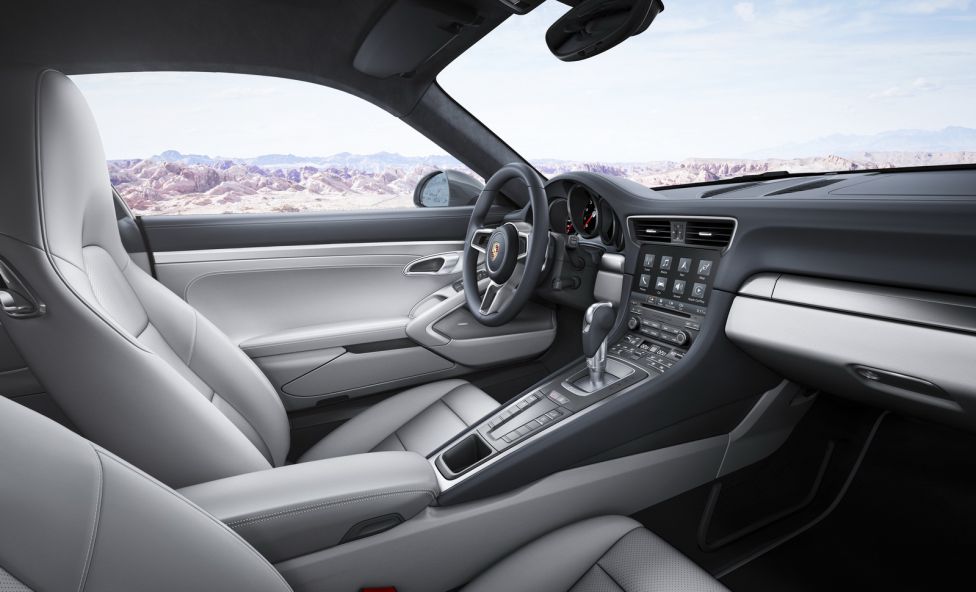 Porsche 911 Carrera 2015